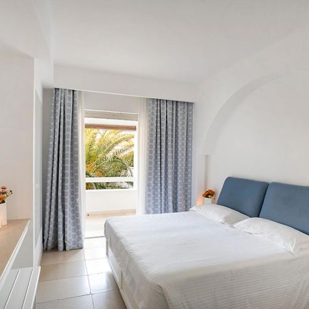 Hotel Ostuni A Mare Exterior foto