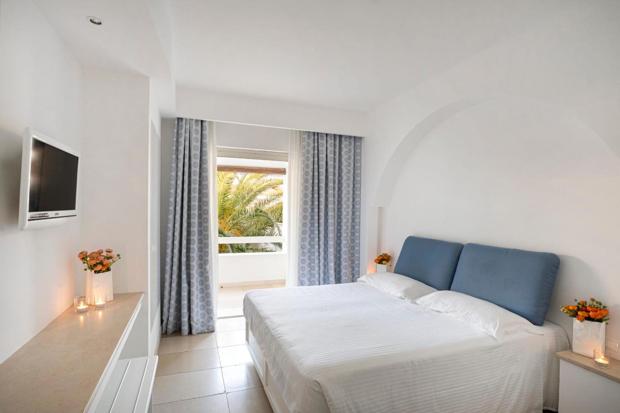 Hotel Ostuni A Mare Exterior foto